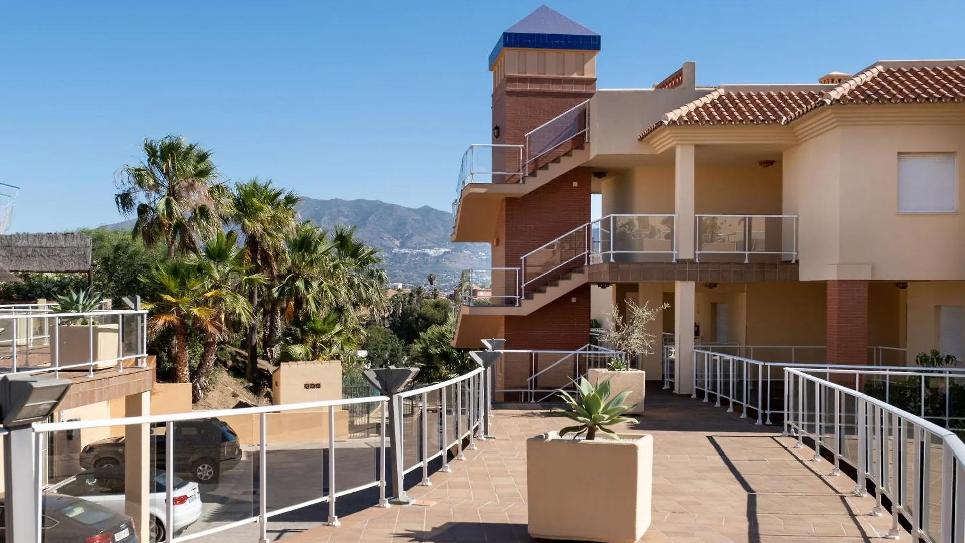 Malibu Mansions By The Beach By Alfresco Stays El Faro Spain
