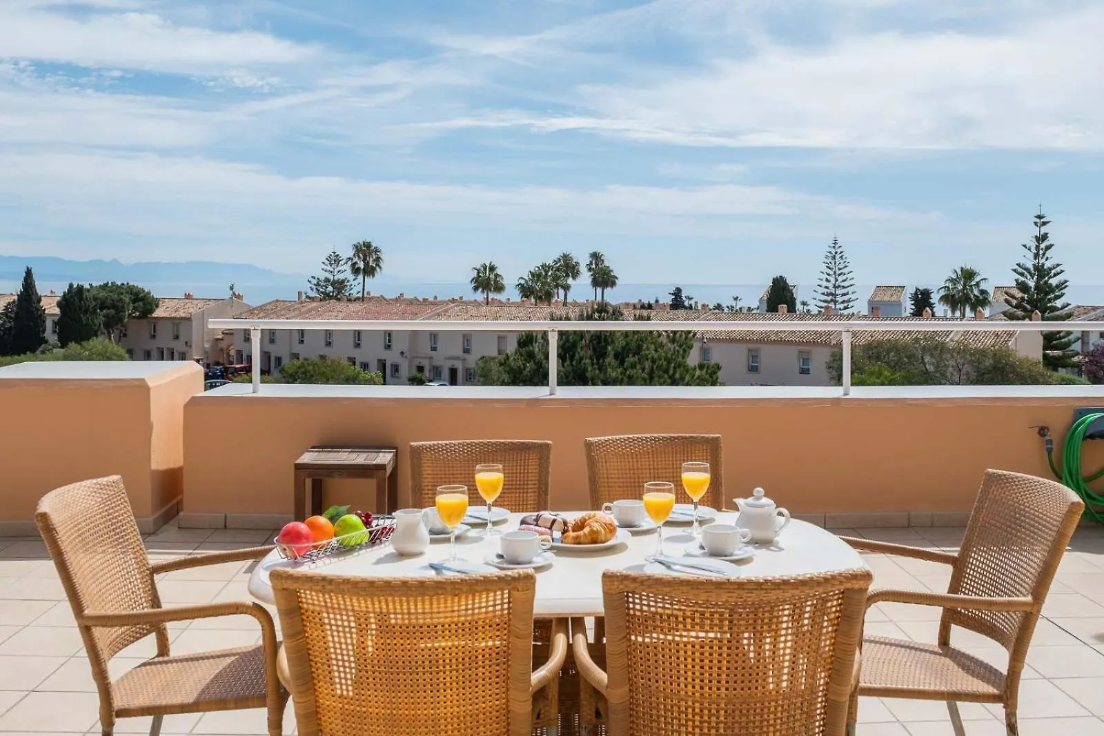 Malibu Mansions By The Beach By Alfresco Stays El Faro España