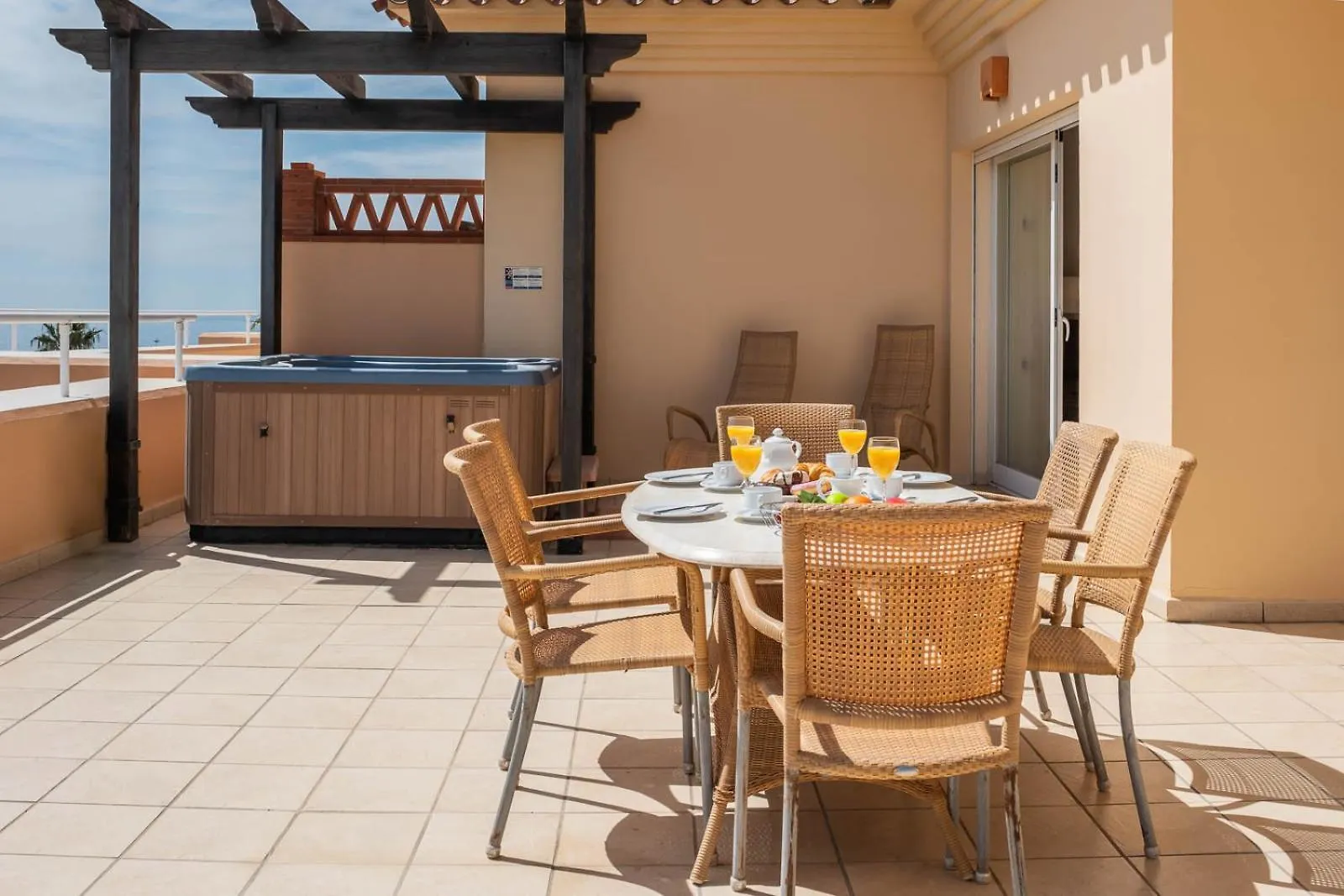 Malibu Mansions By The Beach By Alfresco Stays El Faro