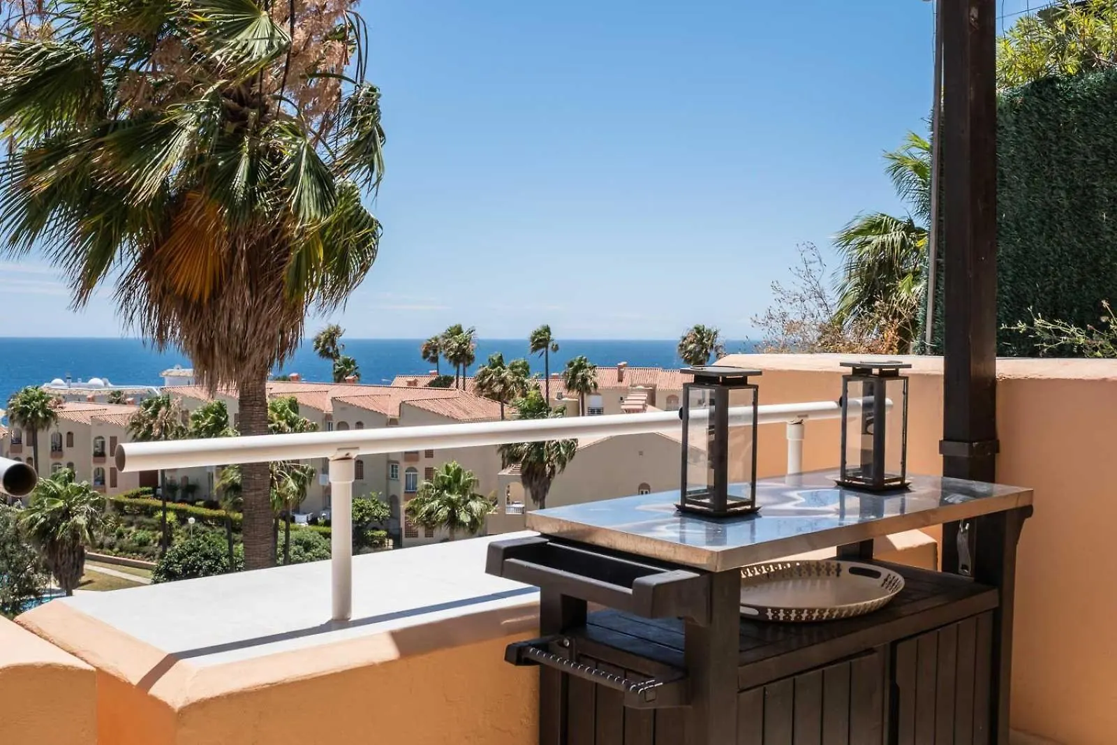Malibu Mansions By The Beach By Alfresco Stays El Faro